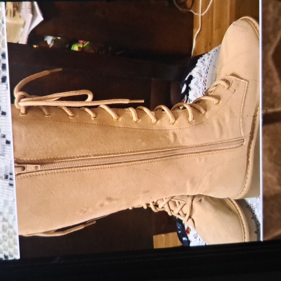 Suede Boots worn once - Picture 3 of 5